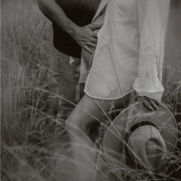 GAP White Long-Sleeve Button Shirt - Picture 8 of 9